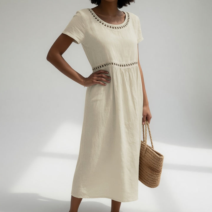 Anissa - Robe midi brodée au toucher doux
