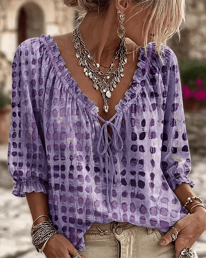 Araminta - Blouse lacée à col en V au toucher doux